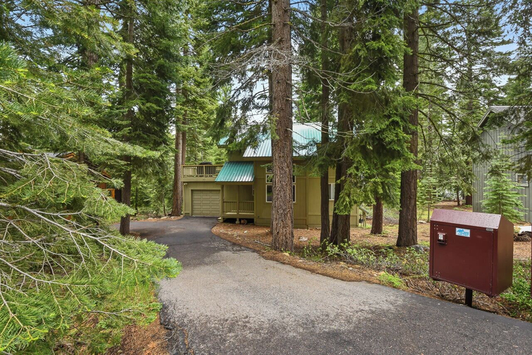 Exterior & Views 2, Luxury Tahoe Chalet Minutes to Dining, Placer
