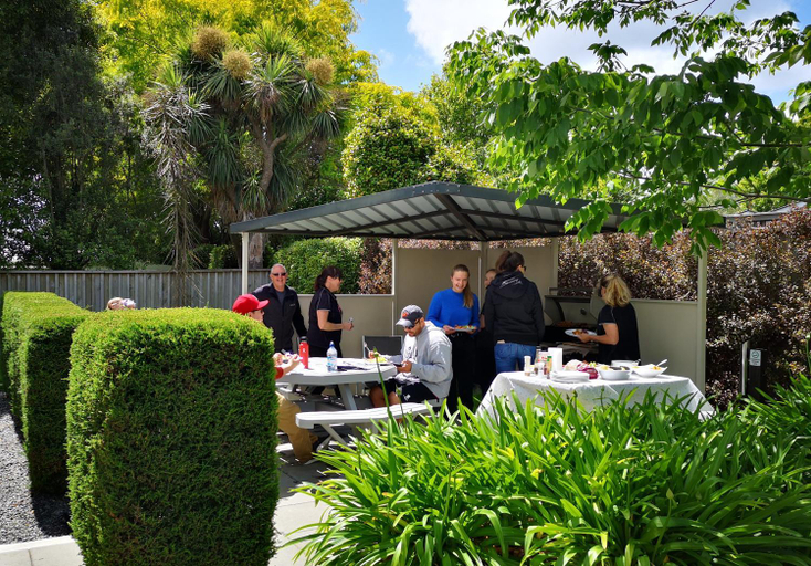 Food & Drinks, Airport Palms Motel, Christchurch