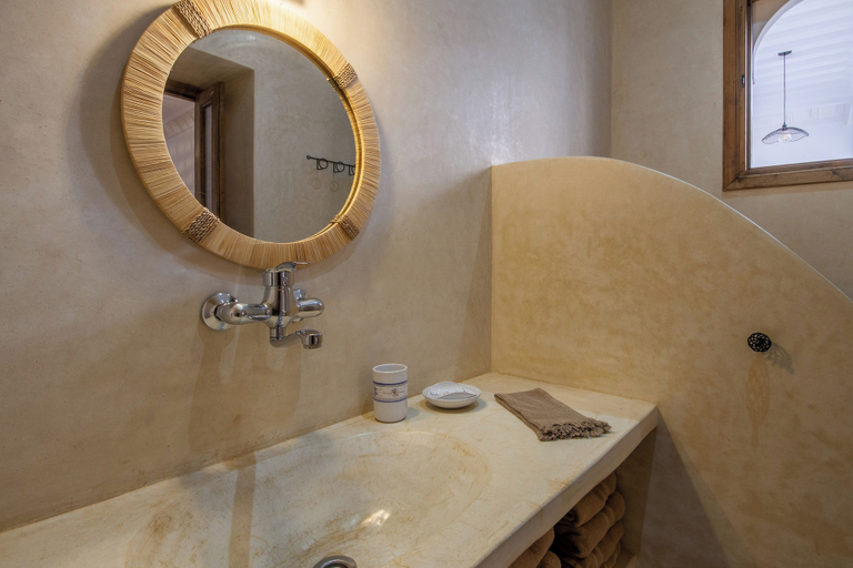 Bathroom 4, Riad Bab Aljana, Marrakech