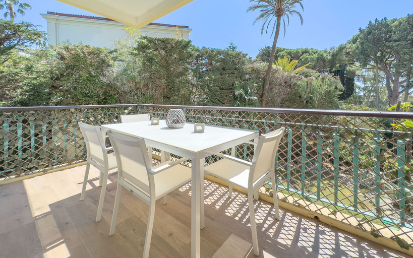 Room 3, 202 Marylin in Cannes, Alpes-Maritimes
