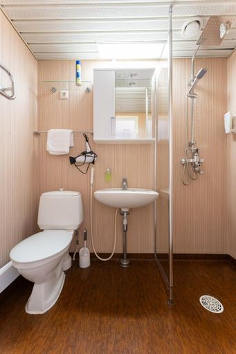 Bathroom, Hotel Kemijarvi, Lapland