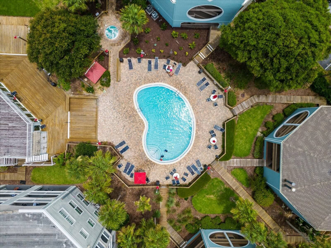 Sport & Beauty 4, Ocean Hibiscus Oceanfront Resort, Saint Johns