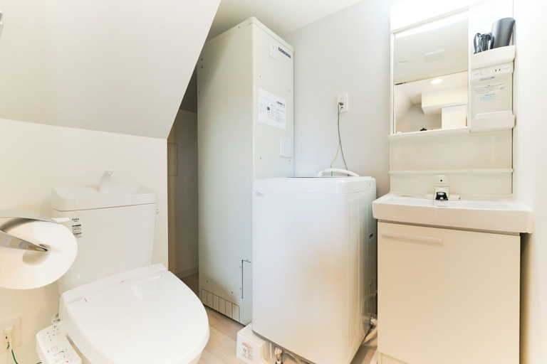 Bathroom 3, Blighton Miyoshi by Tranova, Kōtō