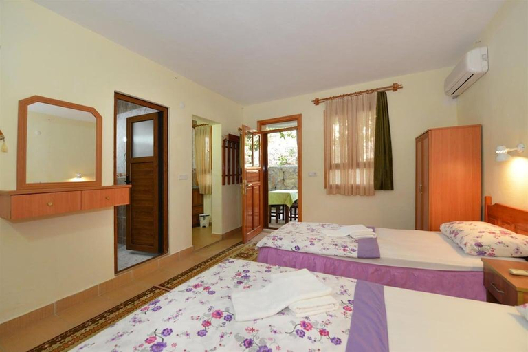 Bedroom 2, Patara Delfin Hotel, Kaş