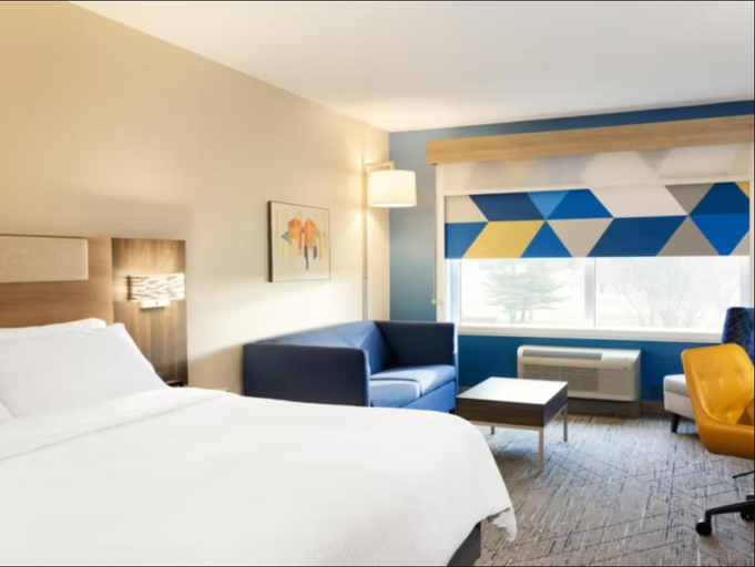 Bedroom 2, Holiday Inn Express & Suites MEMPHIS EAST by IHG, Shelby