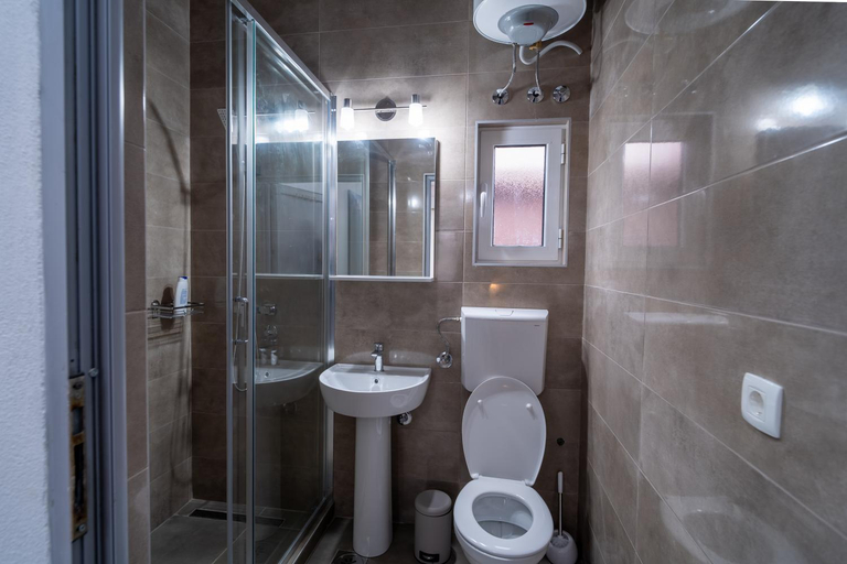 4, Dane Apartment Airport Podgorica