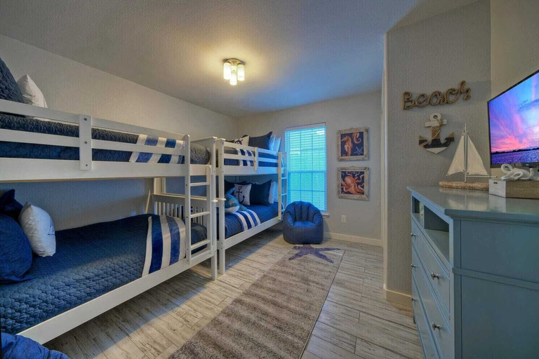 Bedroom 3, Peachy Palm by Avantstay Huge Private Pool!, Nueces