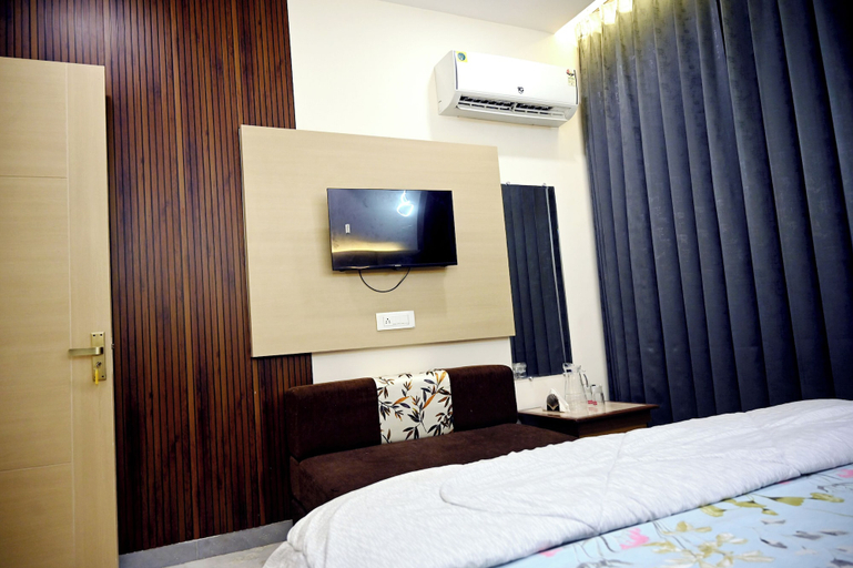 Bedroom 4, Ista Inn Homestay, Amritsar