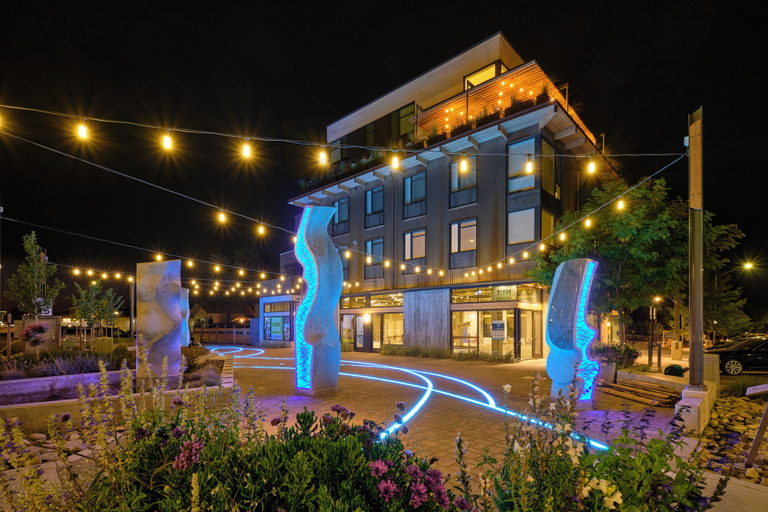 Exterior 3, The Overlook - Luxe Old Town Condo w/ King Suite, Larimer