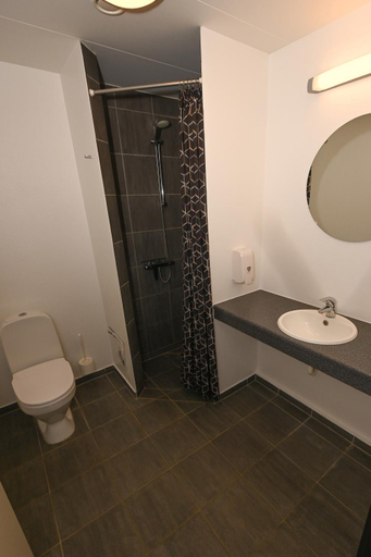 Bathroom 3, Sport & Academy, Vesthimmerland