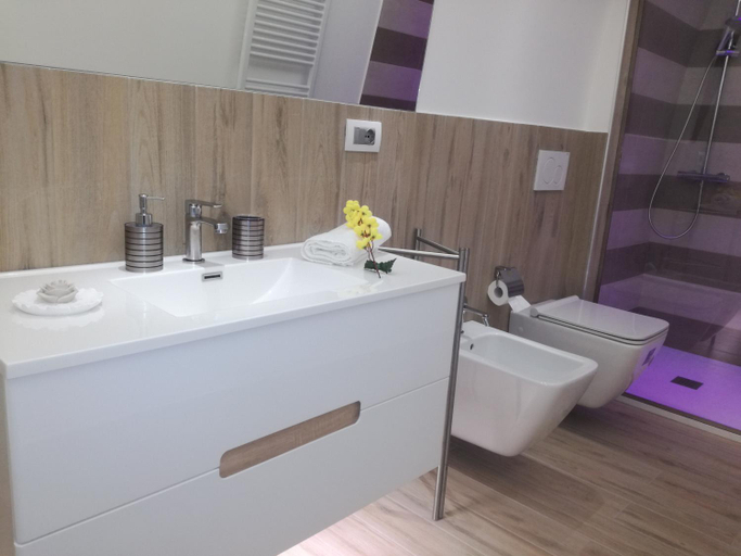 Others 4, B&B San Vito, Bari