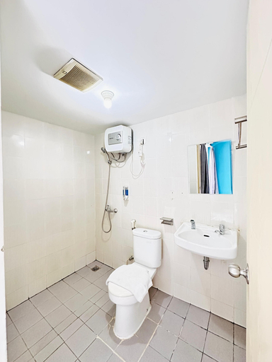Bathroom 22