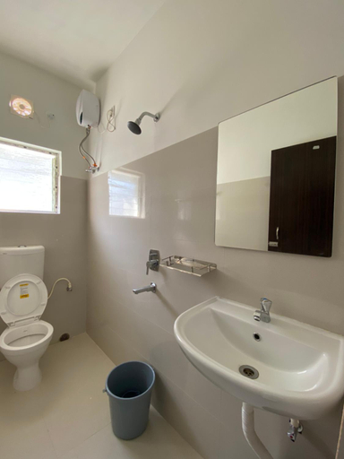 Bathroom 4, Lake Land Guest House, North 24 Parganas