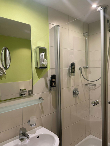 Bathroom 2, Hotel Traube Lossburg, Freudenstadt