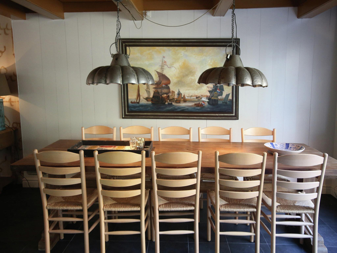 Food & Drinks, Luxury VOC Stay w Views, Enkhuizen