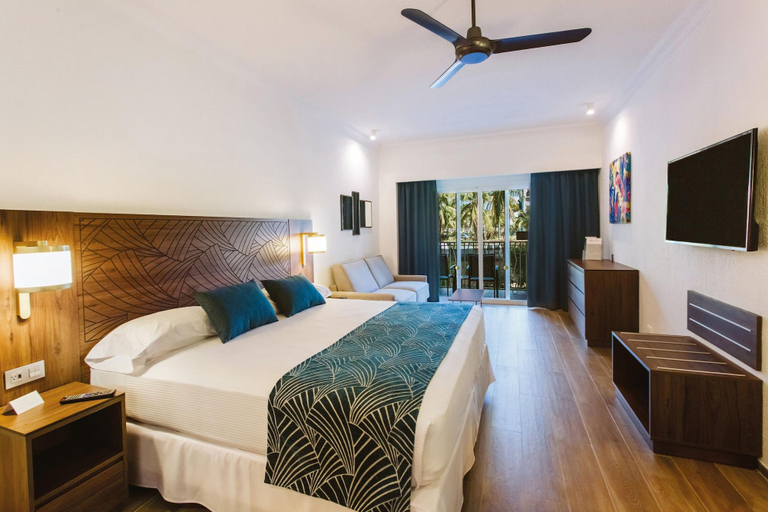 Bedroom 3, Riu Vallarta - All Inclusive, Compostela