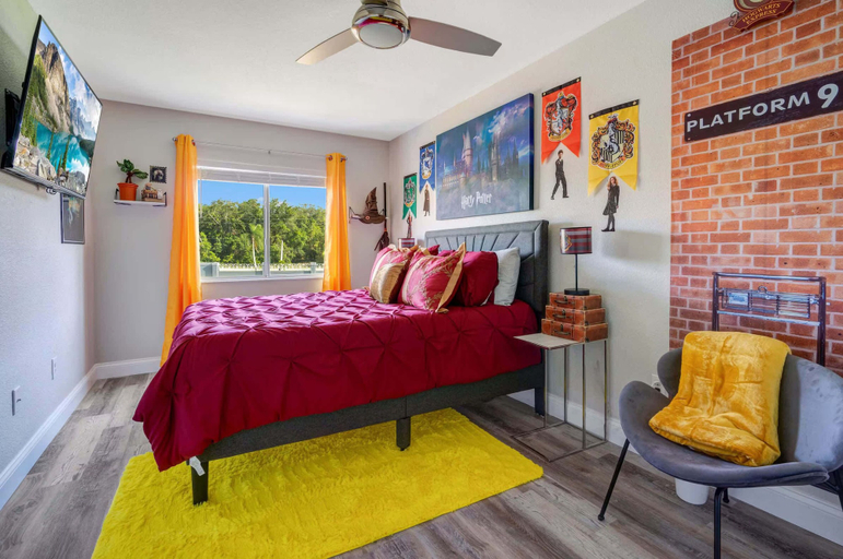 Bedroom 3, Daisys Luxury Retreat, Polk