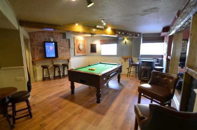 Others 2, The Barley Mow, Warwickshire