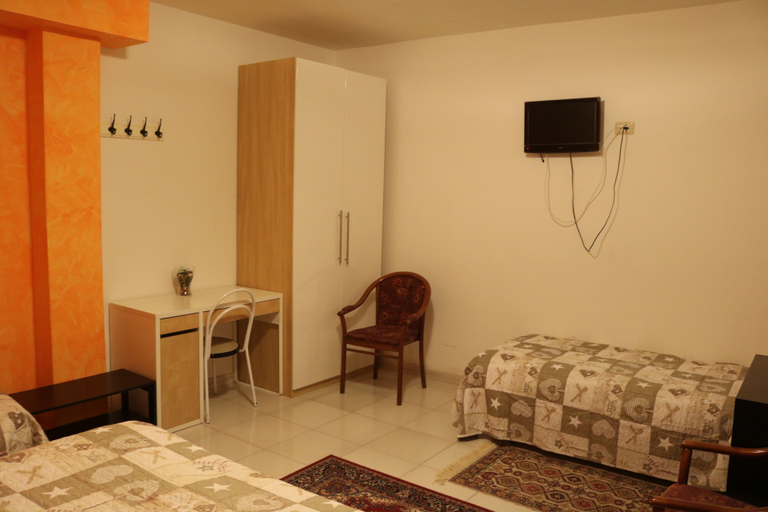 Bedroom 4, Le Sirene Bed and Breakfast, Bari