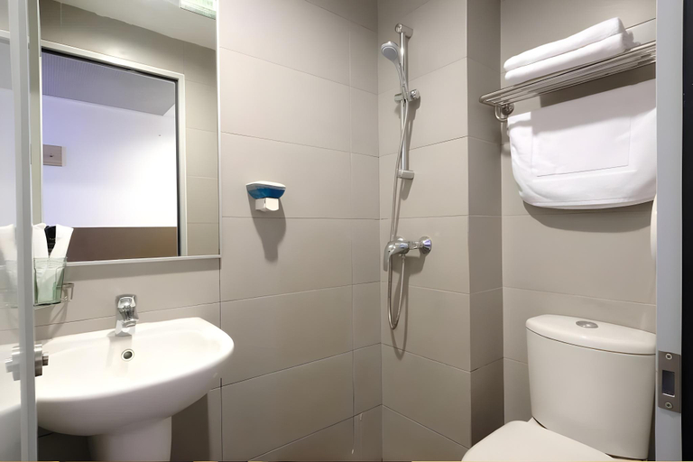 Bathroom 2