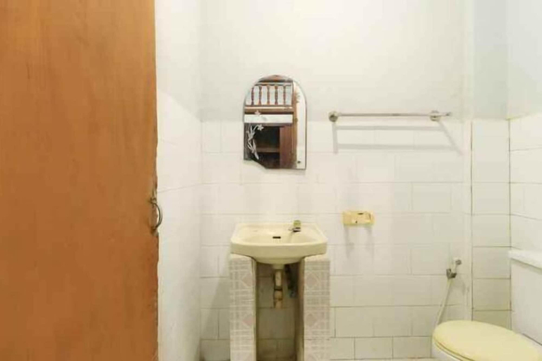 Bathroom 24