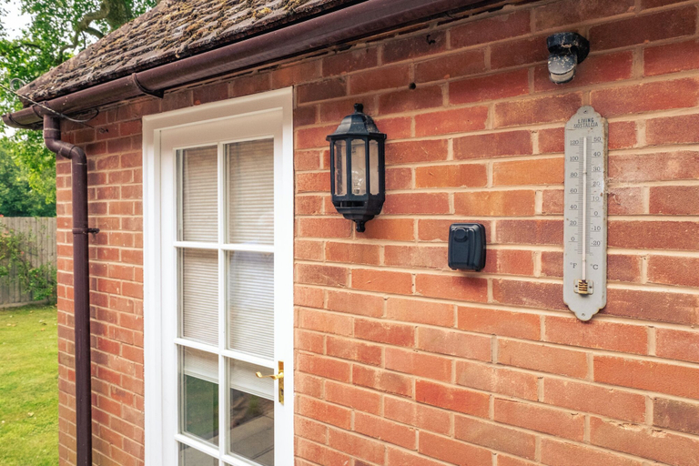 Exterior & Views 2, Idyllic Countryside Cottage, Worcestershire