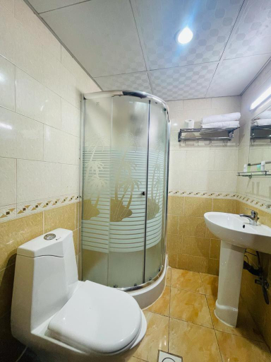 Bathroom 5, Crown Palace Hotel and Suites Ajman, Ajman