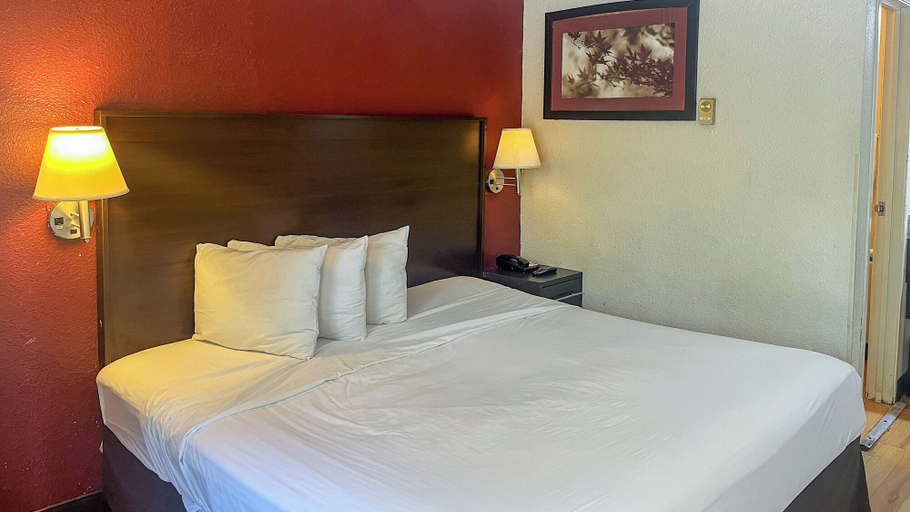 Bedroom 3, Motel 6 Atlanta Smyrna / Ballpark, Cobb