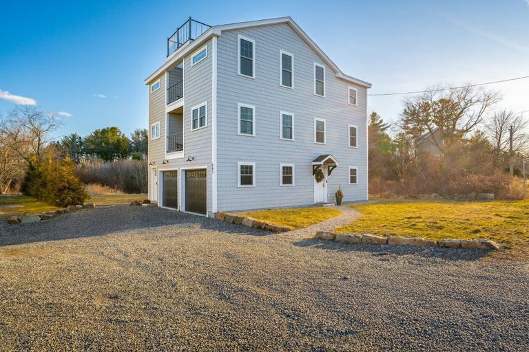 Exterior & Views 2, Game Room, Home Gym, 1 Mile to Beach, York