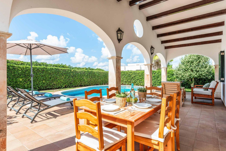 Food & Drinks, Villa Malva, Baleares