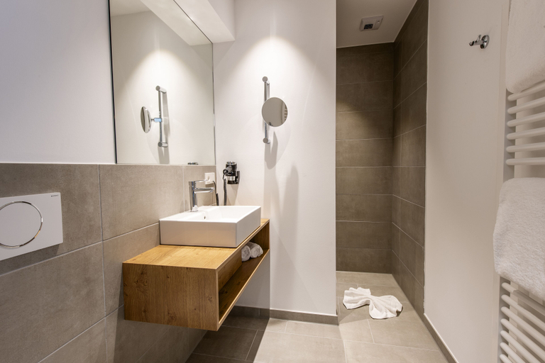 Bathroom, ヤホテル, Kleve
