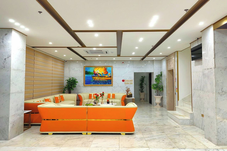 Public Area 2, Mactan Grand Golden Hotel near Airport, Lapu-Lapu City