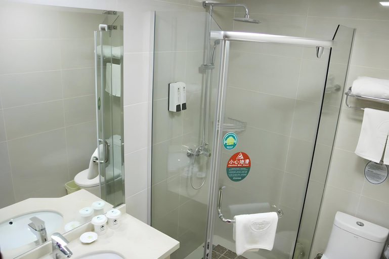 Bathroom 3, GreenTree Inn Suzhou Wujiang Fenhu Development District, Suzhou
