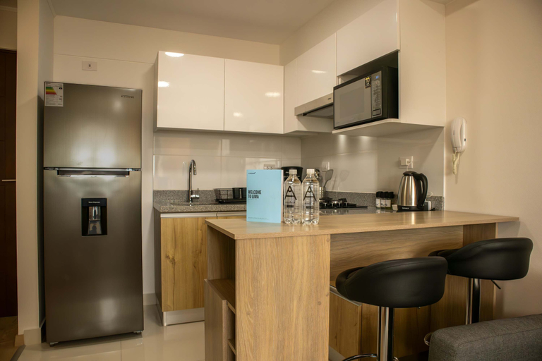 Room 4, w Magnificent 2BR in Centric Barranco, Lima