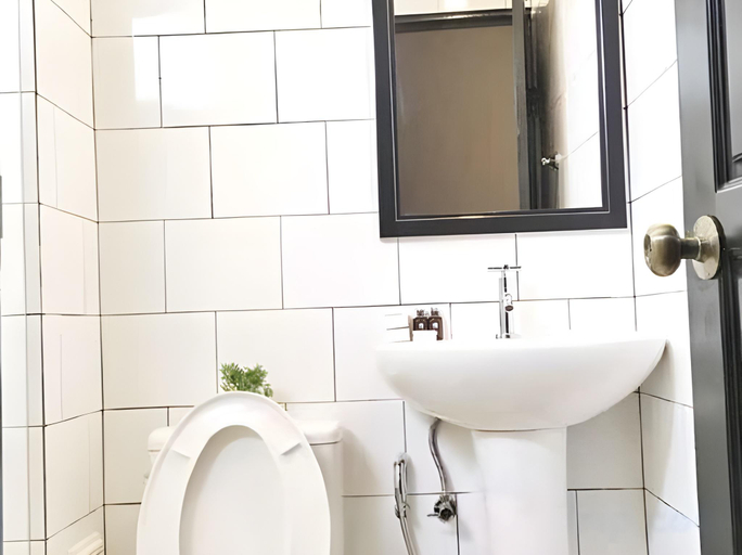 Bathroom 4
