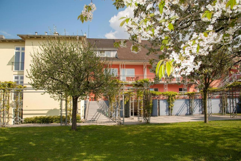Exterior & Views 1, Hotel Villa Martino - zum Hirsch, Waldshut