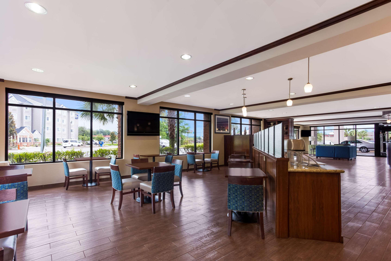 Food & Drinks 5, Comfort Suites North Mobile, Mobile