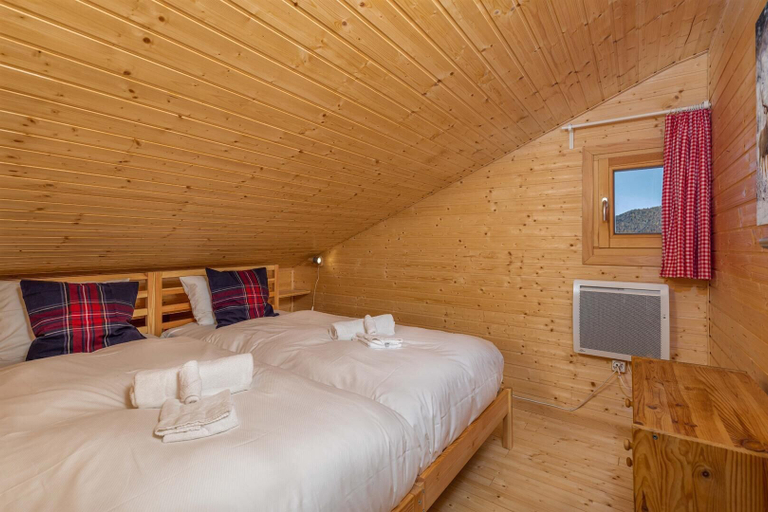 Others 5, Chalet Noisette Authentic Swiss Chalet Perfect for Families, Martigny