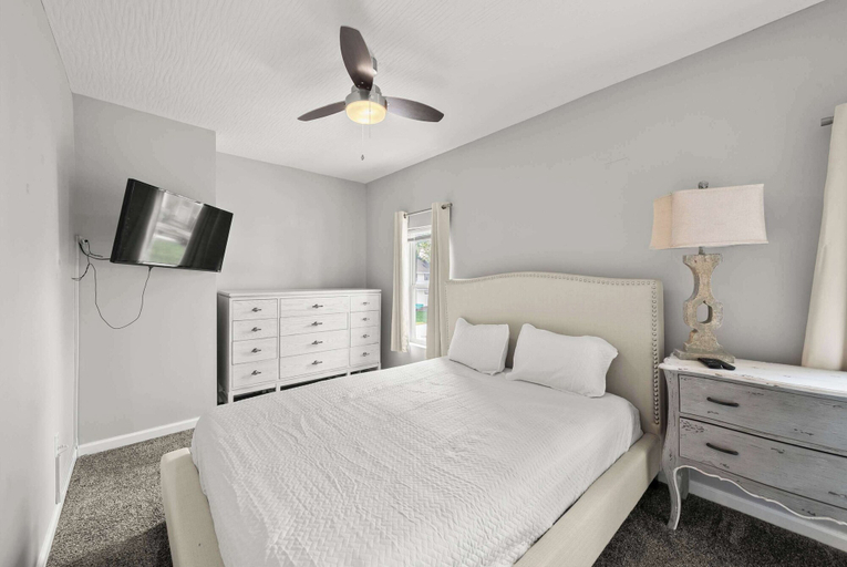 Bedroom 3, The Southern Nook - For 8, Franklin