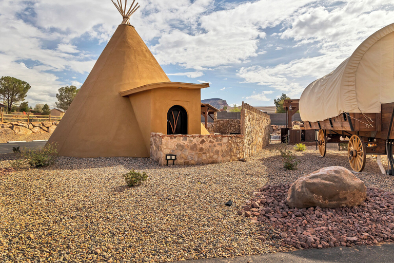 Exterior & Views 2, Zion White Bison, Washington
