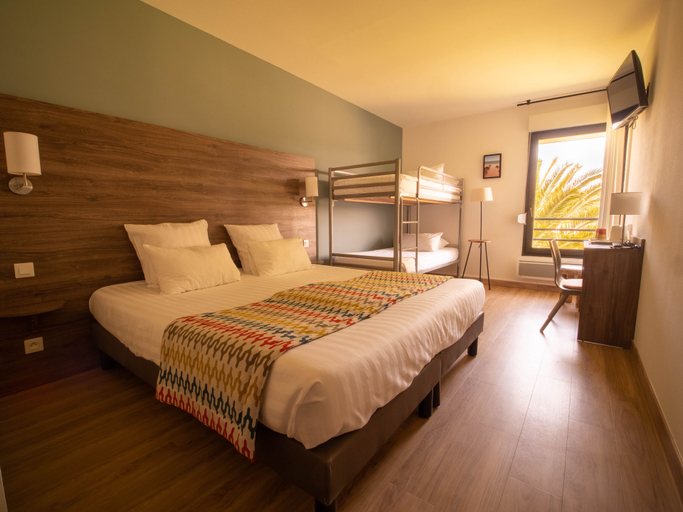 Bedroom 3, Hotel du Tregor, Côtes-d'Armor