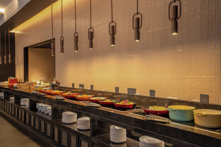 Breakfast buffet 4, CNHOL RADIENT HOTEL Dongguan Humen, Dongguan