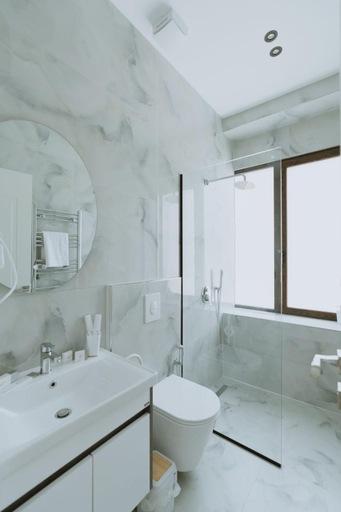 Bathroom 2, Dyrmo Hotel, Beratit