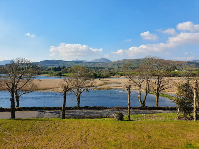 Room 5, Brand new 2 Bedroom Home Overlooking Kenmare Bay Estuary