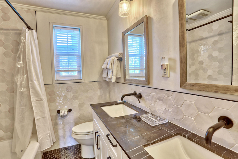 Bathroom, Coquina Hideaway, Pinellas