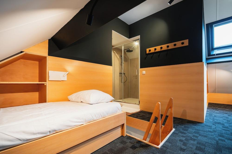 Bedroom 3, Hotel Aquatel, Namur
