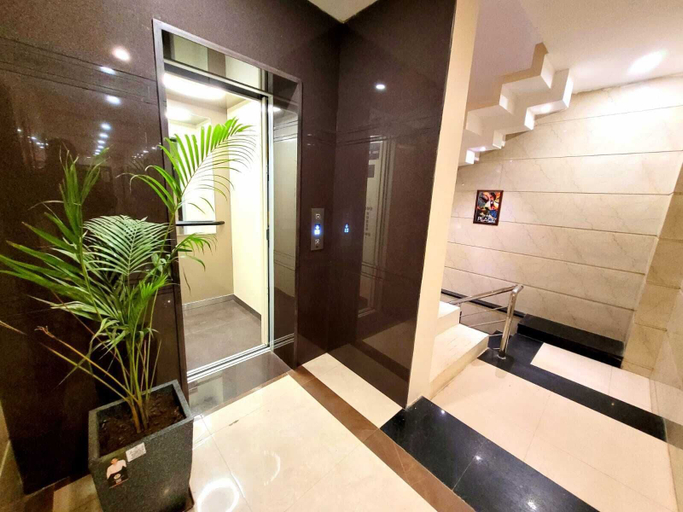Bathroom 5, Hotel Krishnas, Amritsar