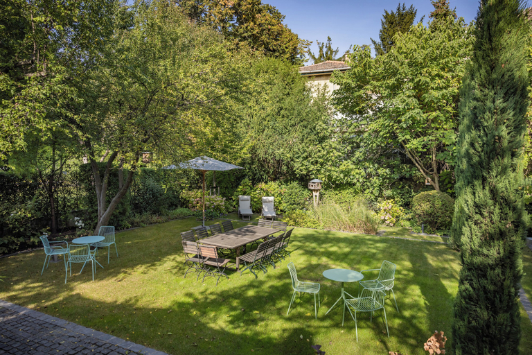 Exterior & Views 2, Bagatelle Gardenhouse, Budapesti