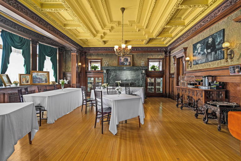 Food & Drinks 4, Historic Cotton Mansion Duluth Boutique Hotel, Saint Louis