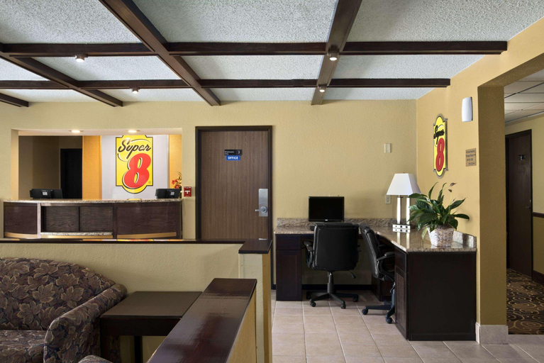 Public Area 2, Fairview Inn & Suites Whitewater, Walworth